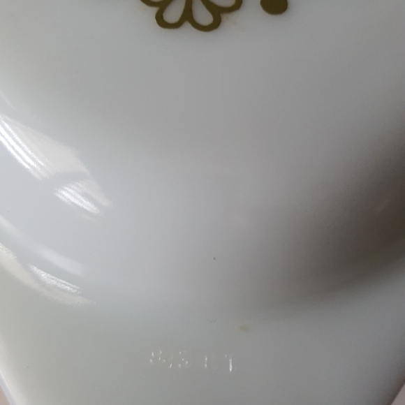 Vintage Pyrex - Picture 3 of 3